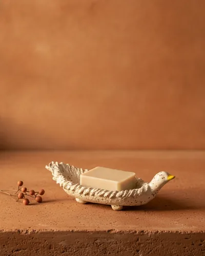 Saboneteira Duck, peça de cerâmica artesanal